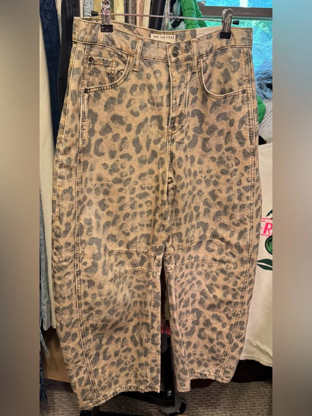 NWOT Free People We The Free Good Luck Printed Barrel Jeans - brown sugar - 28 - Picture 9 of 12